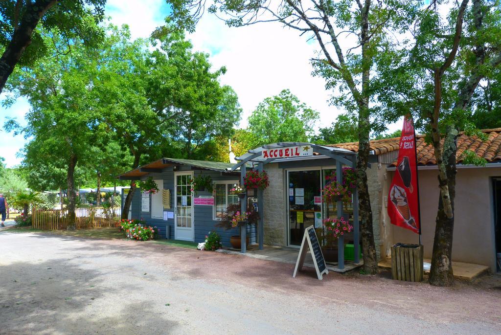 Foulerot Camping La Maurie מראה חיצוני תמונה